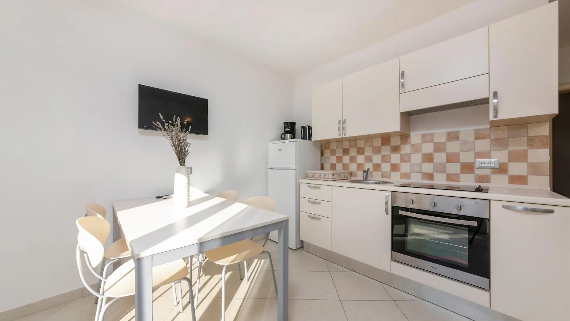 Apartments Rea Funtana Croatia