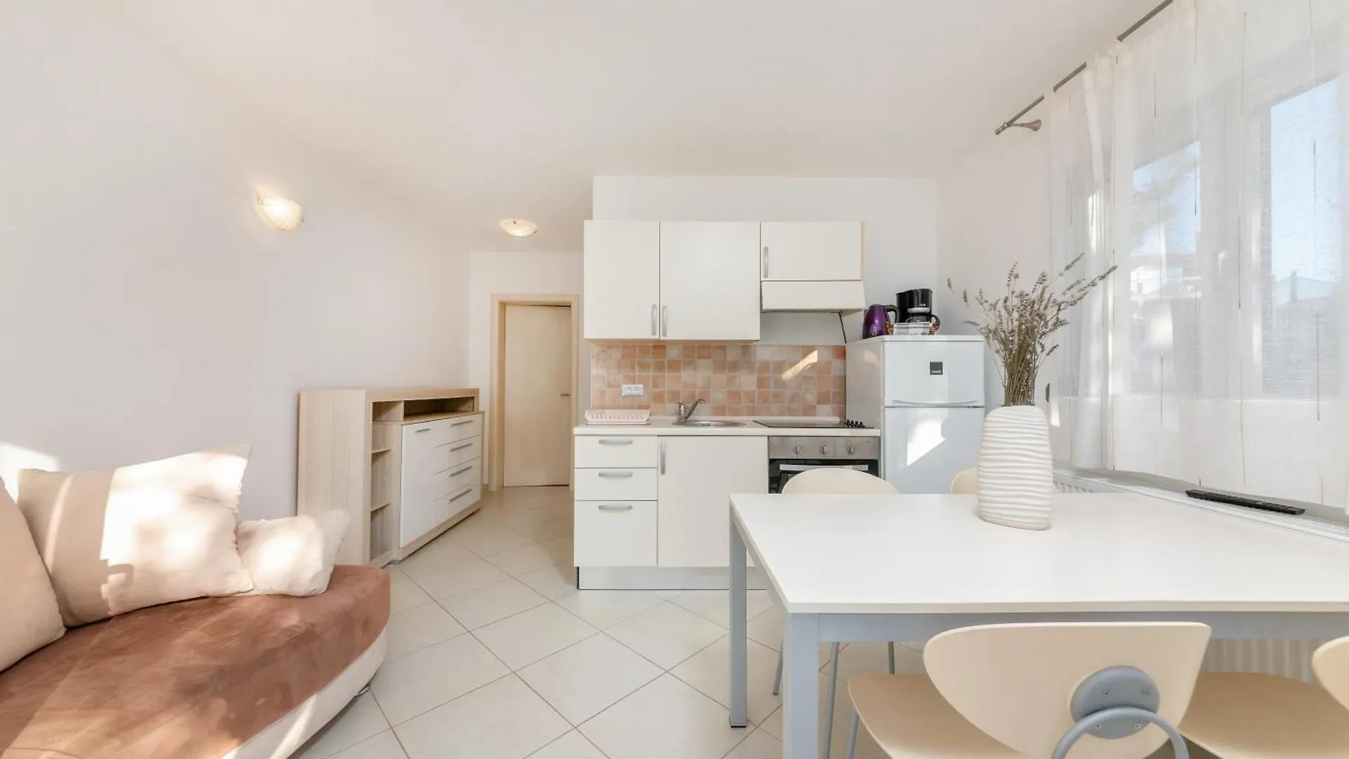 Apartments Rea Funtana